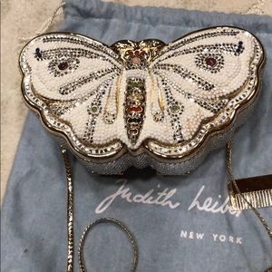 ❤️❤️Judith Leiber butterfly clutc…